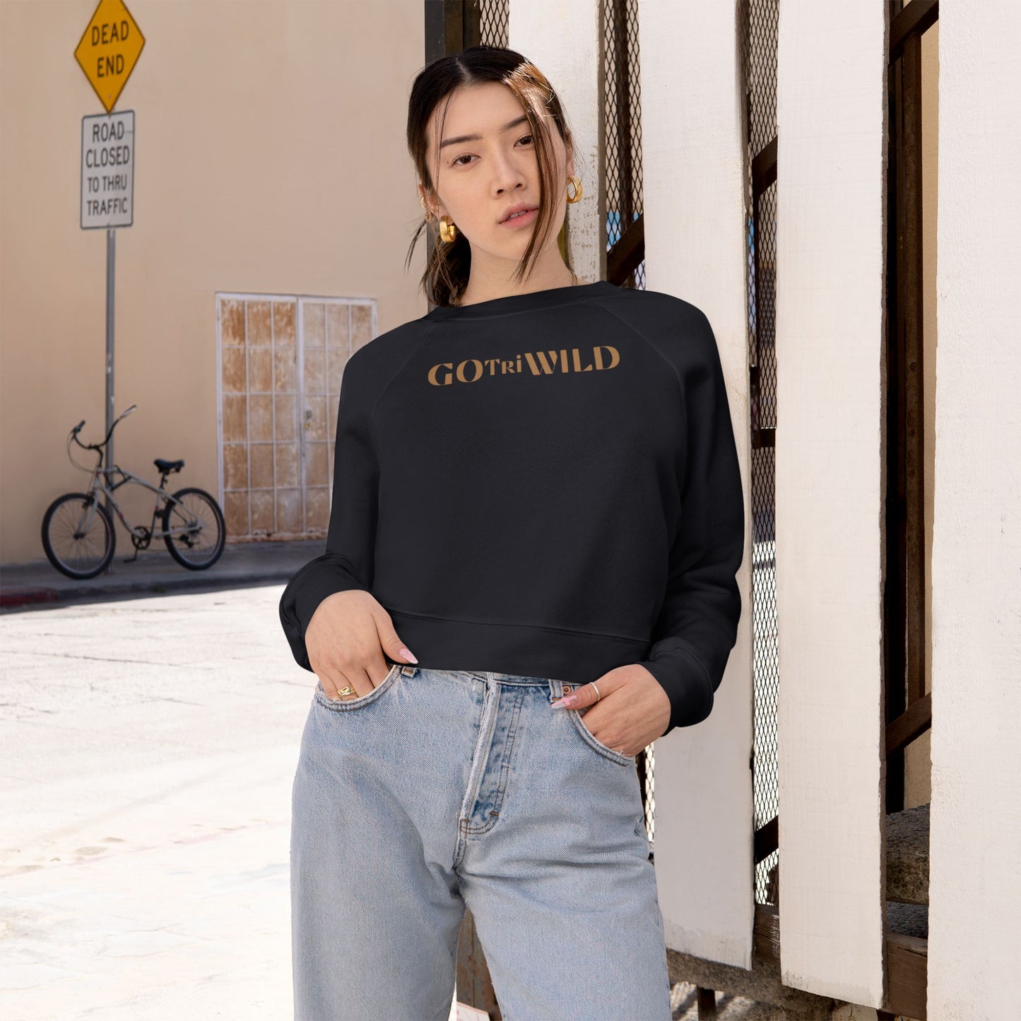 Women's Wonderful Warrior - Cropped Fleece Pullover