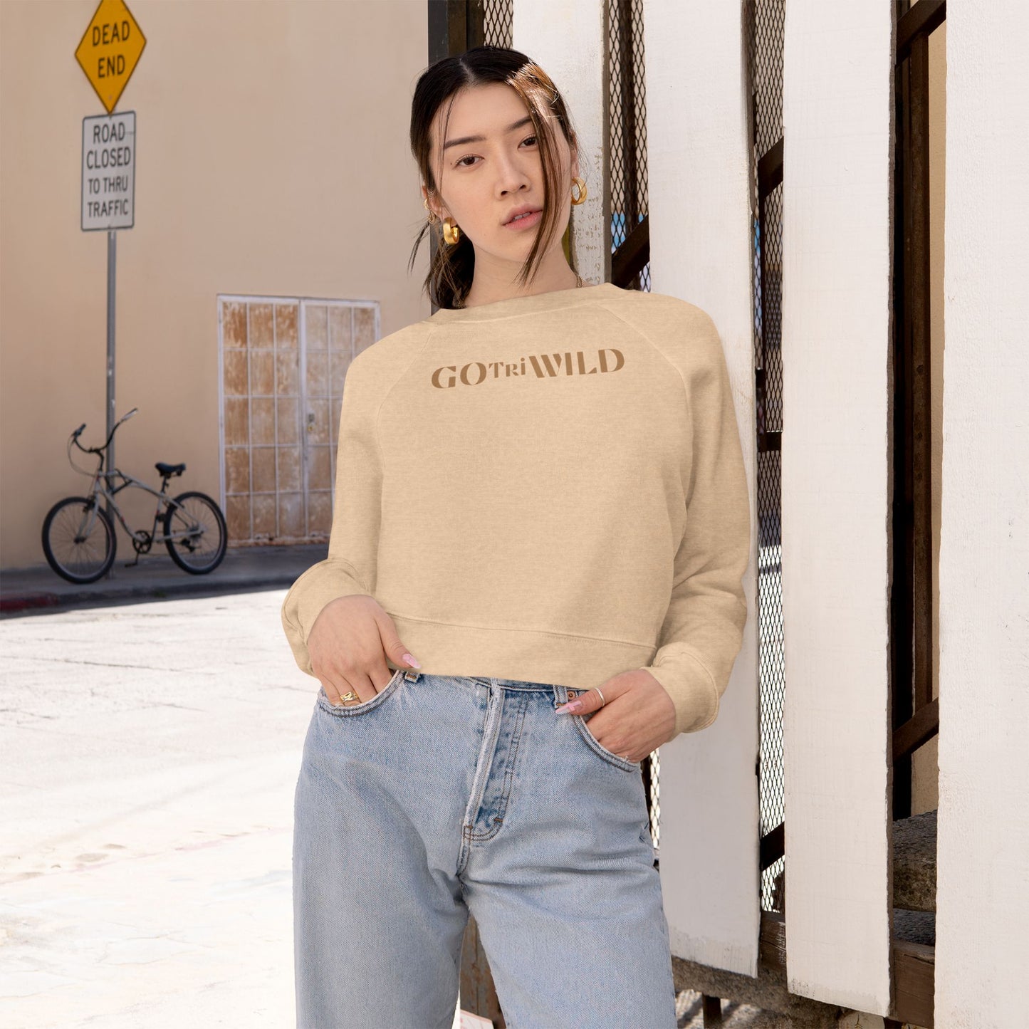 Women's Wonderful Warrior - Cropped Fleece Pullover