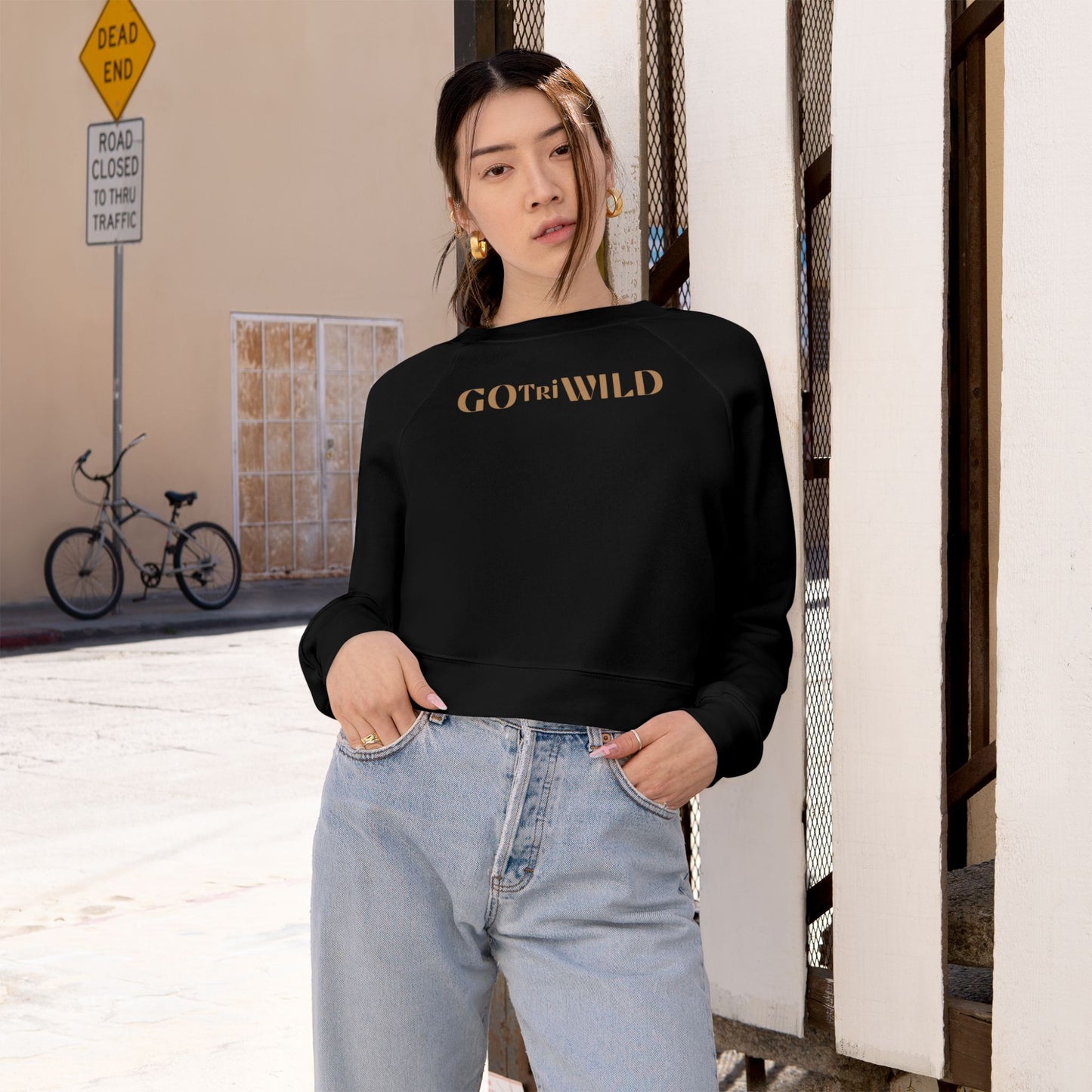 Women's Wonderful Warrior - Cropped Fleece Pullover